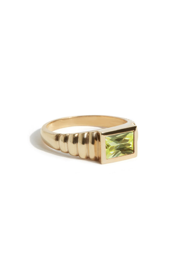 Baguette Art Deco Ring in Gold